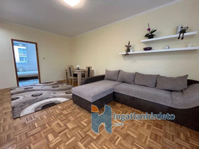 Eladó téglalakás, Debrecenben 66 M Ft, 2 szobás