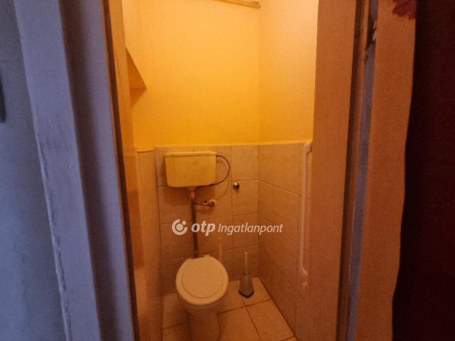 Eladó családi ház, Szalkszentmártonon 15.9 M Ft, 3 szobás