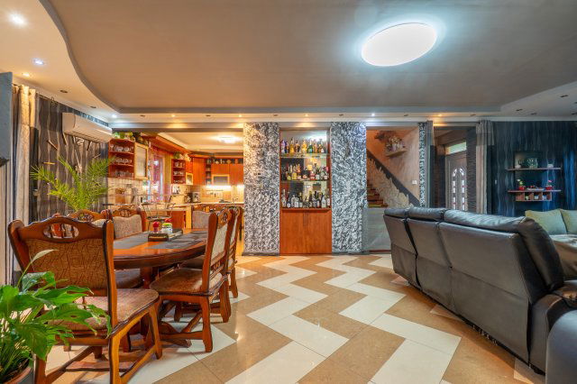 Eladó családi ház, Mályin 105 M Ft, 6 szobás