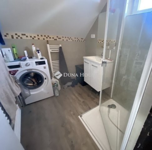 Eladó családi ház, Budapesten, XVIII. kerületben 94 M Ft