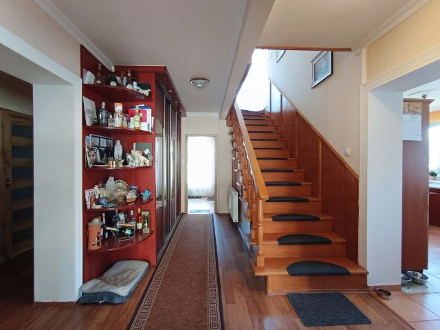 Eladó családi ház, Miskolcon 127.9 M Ft, 7 szobás