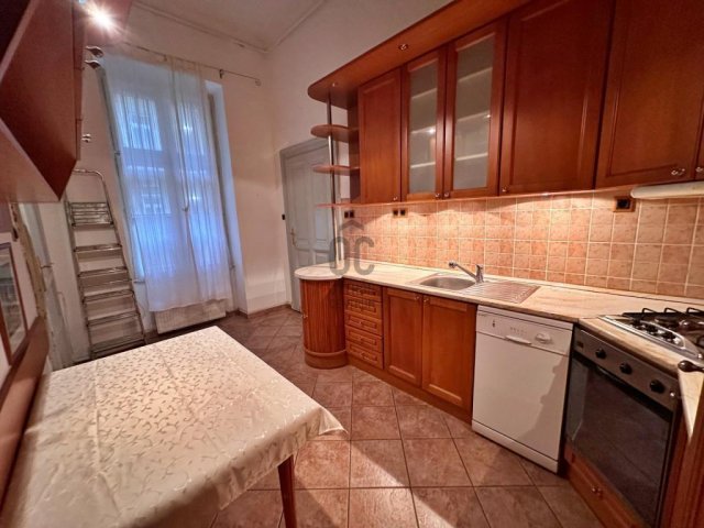 Eladó téglalakás, Budapesten, VII. kerületben 79.9 M Ft