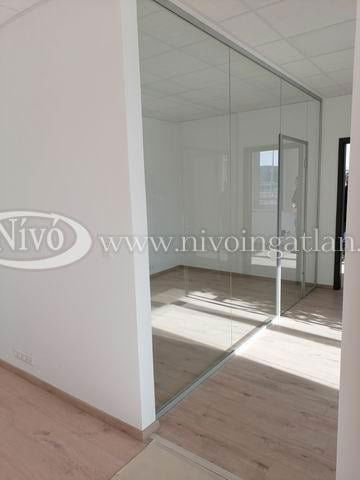 Kiadó iroda, Veszprémben 300 E Ft / hó, 4 szobás