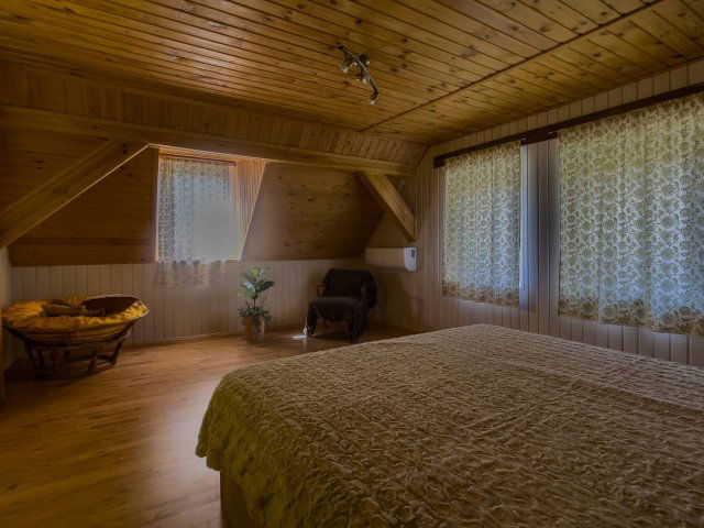 Eladó mezogazdasagi ingatlan, Baján 125 M Ft, 7+1 szobás