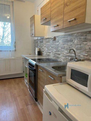 Eladó téglalakás, Debrecenben 47.5 M Ft, 1+1 szobás