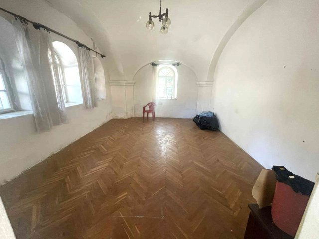 Eladó téglalakás, Sárváron 42 M Ft, 2 szobás