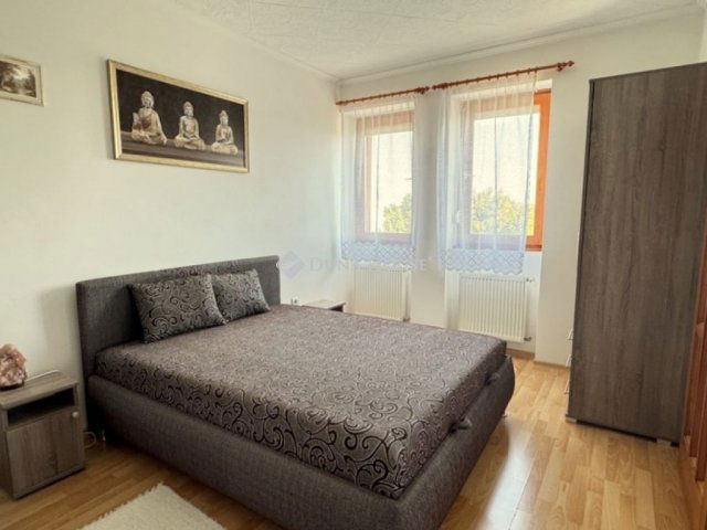 Eladó téglalakás, Békésen 29.9 M Ft, 2 szobás
