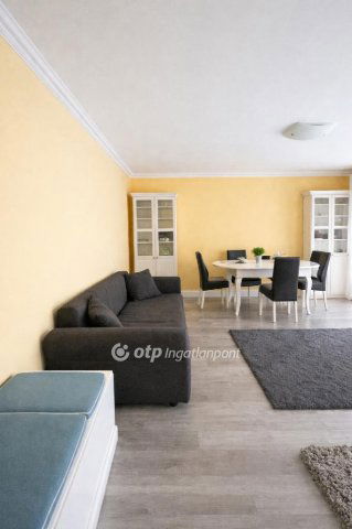 Eladó téglalakás, Egerben 83.9 M Ft, 2+1 szobás