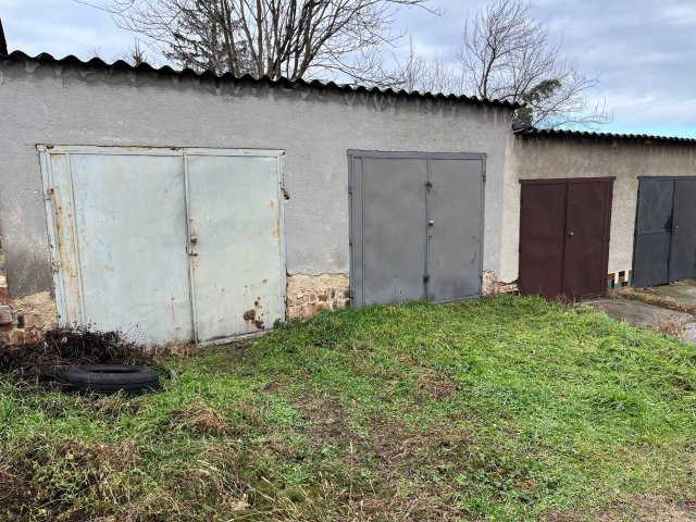 Eladó garázs, Pécsett 7.9 M Ft / költözzbe.hu