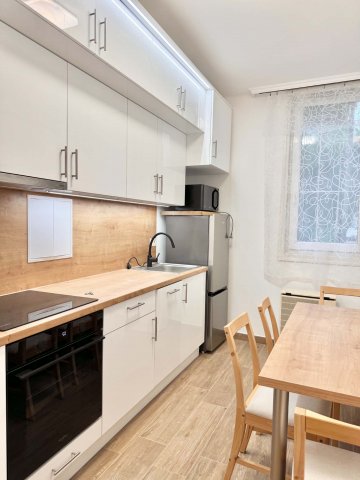 Kiadó téglalakás, albérlet, Debrecenben 260 E Ft / hó, 3 szobás