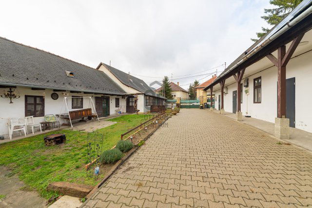 Eladó családi ház, Mogyoródon 144.9 M Ft, 6 szobás