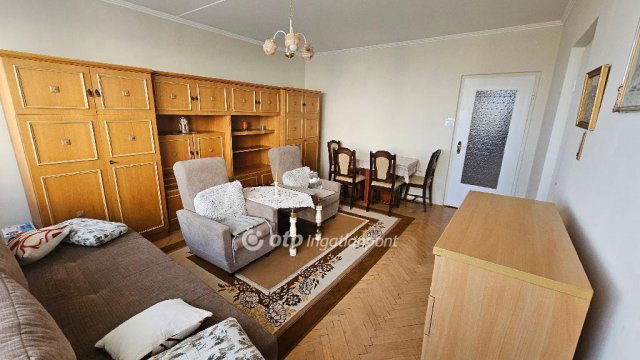 Eladó panellakás, Budapesten, IV. kerületben 66.5 M Ft