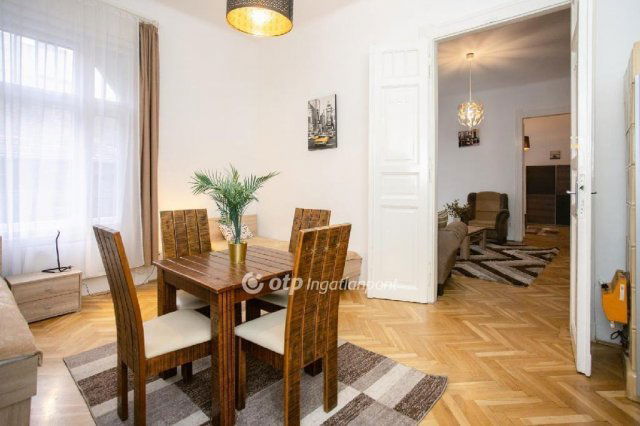 Eladó téglalakás, Budapesten, VIII. kerületben 140 M Ft