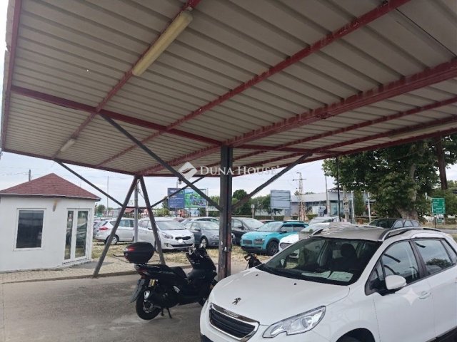 Kiadó ipari ingatlan, Siófokon 900 E Ft / hó