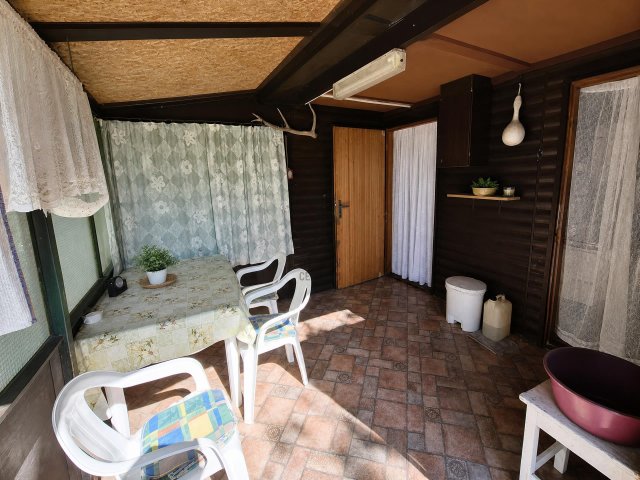 Eladó nyaraló, Tápiószentmártonon 6.5 M Ft, 2 szobás