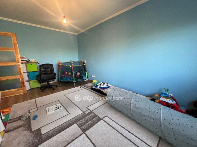 Eladó panellakás, Százhalombattán 68.4 M Ft, 2+1 szobás