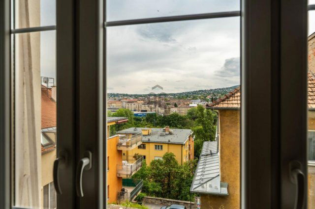 Eladó téglalakás, Budapesten, I. kerületben 112.9 M Ft, 2 szobás