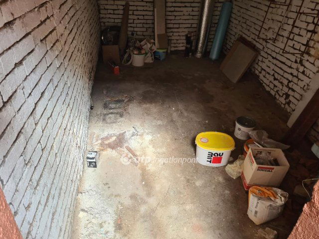 Eladó téglalakás, Budapesten, III. kerületben 69.999 M Ft