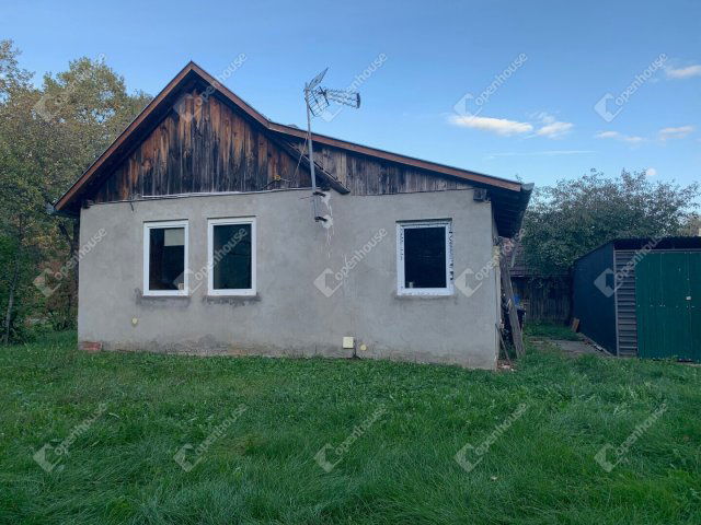 Eladó családi ház, Kercaszomoron 18 M Ft, 2 szobás