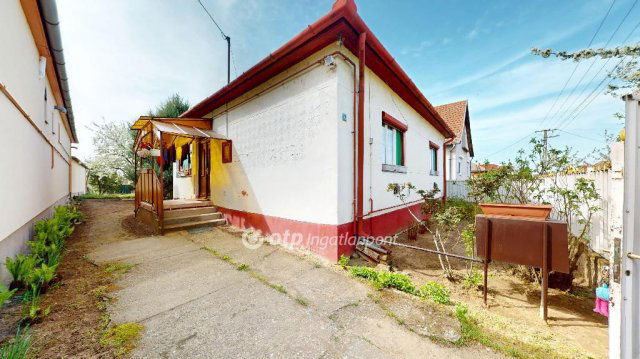 Eladó családi ház, Demecseren 14.49 M Ft, 2 szobás