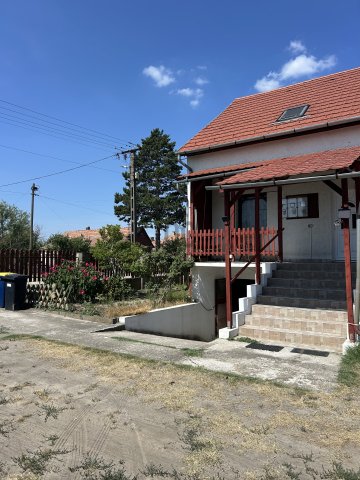 Eladó családi ház, Csévharaszton 89.9 M Ft, 7 szobás
