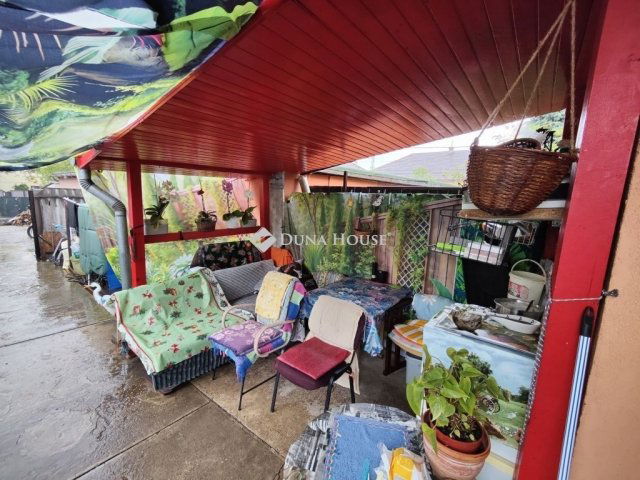 Eladó családi ház, Vecsésen 49.5 M Ft, 2 szobás