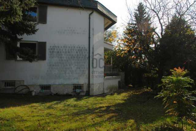 Eladó ikerház, Budapesten, II. kerületben 200 M Ft, 5 szobás