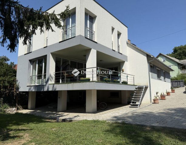 Eladó családi ház, Szalántán 149.9 M Ft, 10 szobás