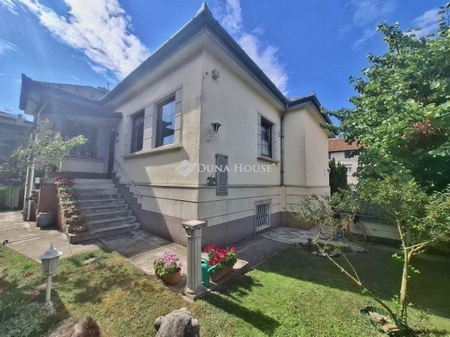 Eladó családi ház, Budapesten, X. kerületben 170 M Ft, 4 szobás