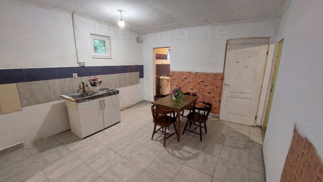 Eladó családi ház, Kaposváron 21.9 M Ft, 7 szobás