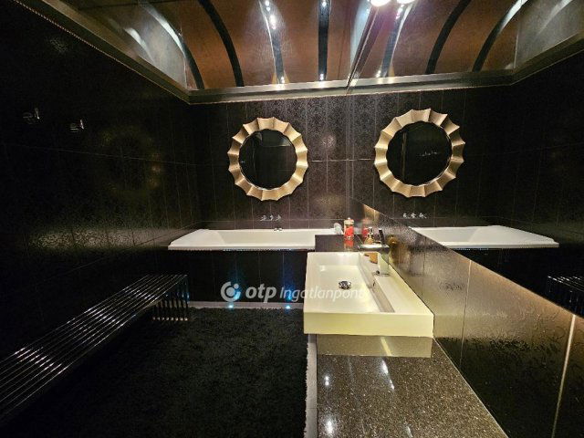 Eladó téglalakás, Budapesten, VII. kerületben 199 M Ft, 3 szobás