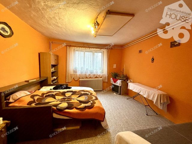 Eladó mezogazdasagi ingatlan, Pálmonostorán 27.9 M Ft, 4 szobás