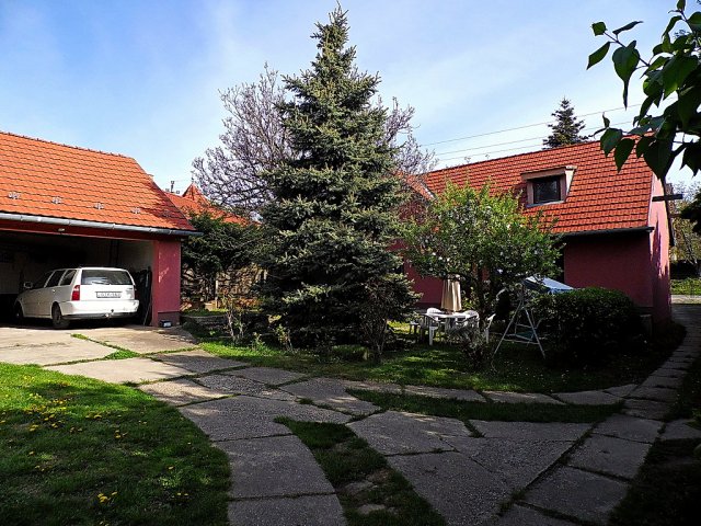 Eladó családi ház, Kerepesen 99.9 M Ft, 5 szobás
