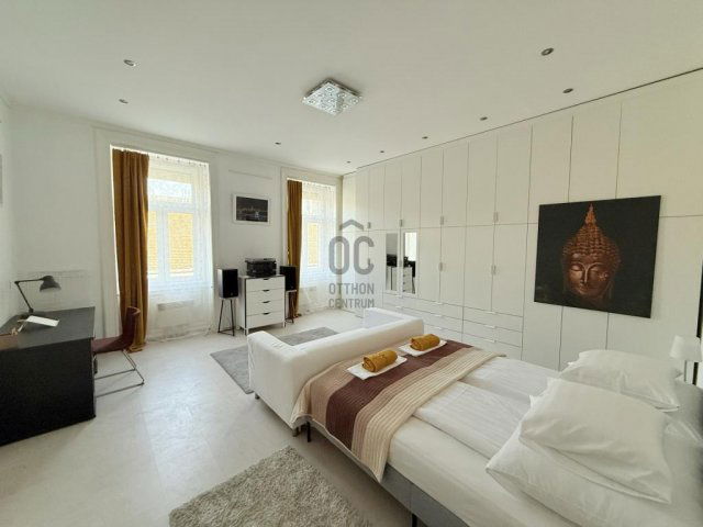 Eladó téglalakás, Budapesten, VII. kerületben 136 M Ft, 3 szobás