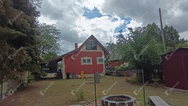 Eladó családi ház, Szegeden 30.9 M Ft, 3 szobás