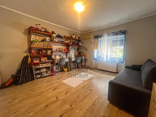 Eladó családi ház, Tengelicén 46.9 M Ft, 3 szobás