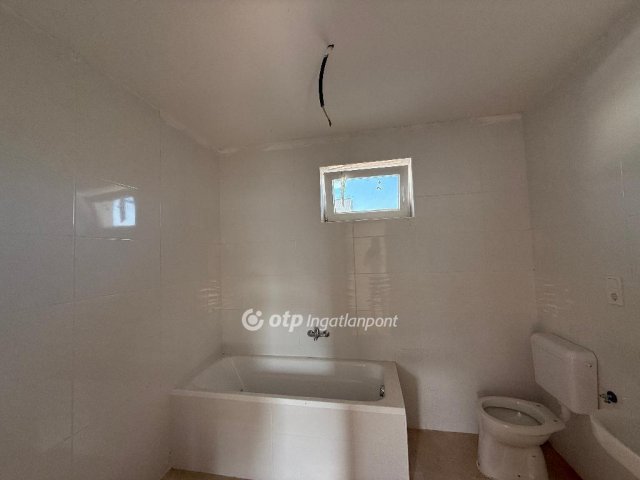 Eladó családi ház, Ráckevén 87.9 M Ft, 4 szobás