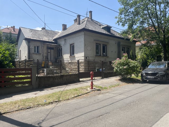 Kiadó iroda, Miskolcon, Budai József utcában 150 E Ft / hó