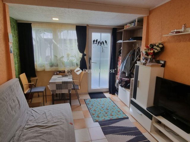 Eladó nyaraló, Gárdonyban 39.9 M Ft, 2 szobás