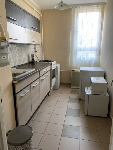 Eladó téglalakás, Debrecenben, Gyöngyösi utcában 66.5 M Ft