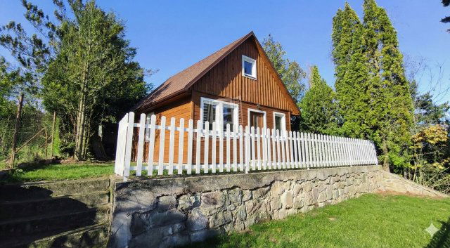 Eladó nyaraló, Dunabogdányban 29.9 M Ft, 2 szobás