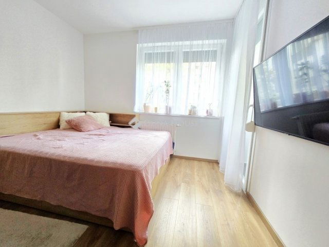 Eladó téglalakás, Pécsett 61.9 M Ft, 2 szobás