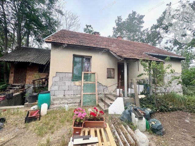 Eladó családi ház, Kecskeméten 29.9 M Ft, 2 szobás