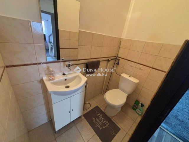 Eladó ikerház, Csóron 79.9 M Ft, 5 szobás / költözzbe.hu