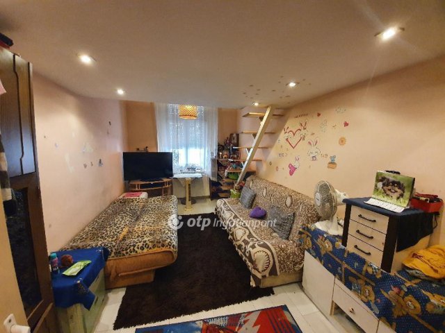 Eladó téglalakás, Budapesten, VIII. kerületben 48 M Ft