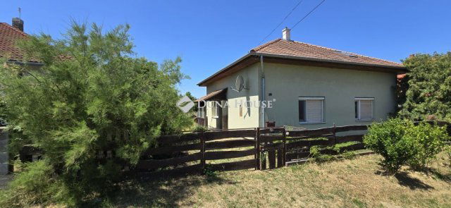 Eladó családi ház, Seregélyesen 75 M Ft, 6 szobás