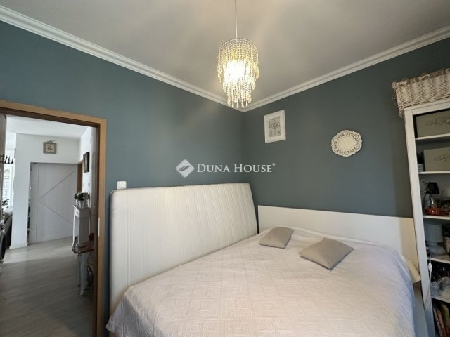 Eladó téglalakás, Dorogon 88 M Ft, 2+2 szobás