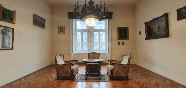 Eladó téglalakás, Budapesten, VII. kerületben 170 M Ft, 4 szobás