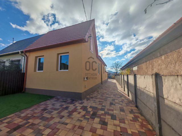 Eladó családi ház, Esztergomban 59.9 M Ft, 4 szobás