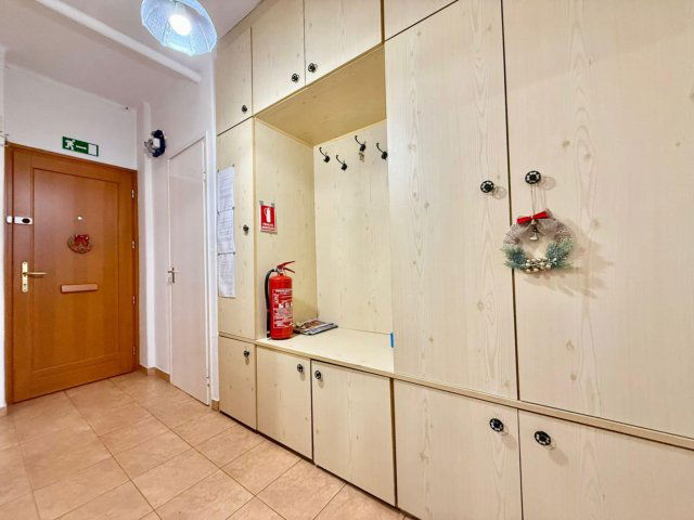 Eladó téglalakás, Sárváron 37.5 M Ft, 2+1 szobás